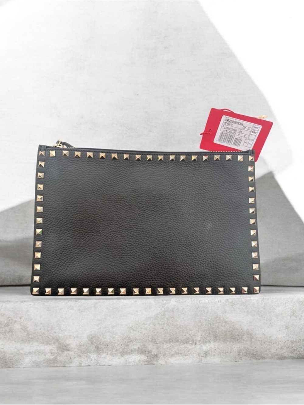 Valentino Garavani Black Calfskin Leather Zip Pouch